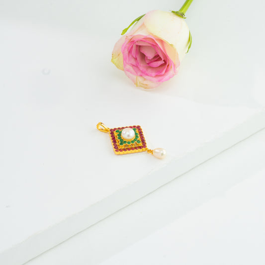 Versatile Multicolor Freshwater Pearl Locket