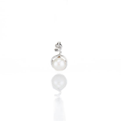 Beautiful Round White Freshwater Pearl Locket