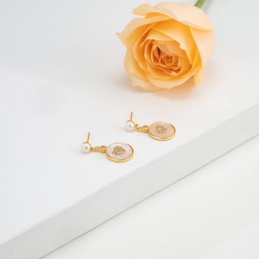 Trendy White Freshwater Hanging Freshwater Pearl Studs Earrings