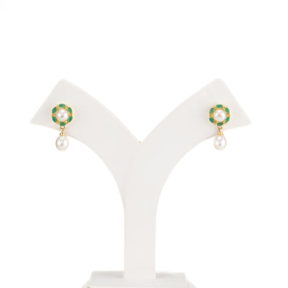 Fashionable Green Stone Freshwater Pearl Stud Earrings