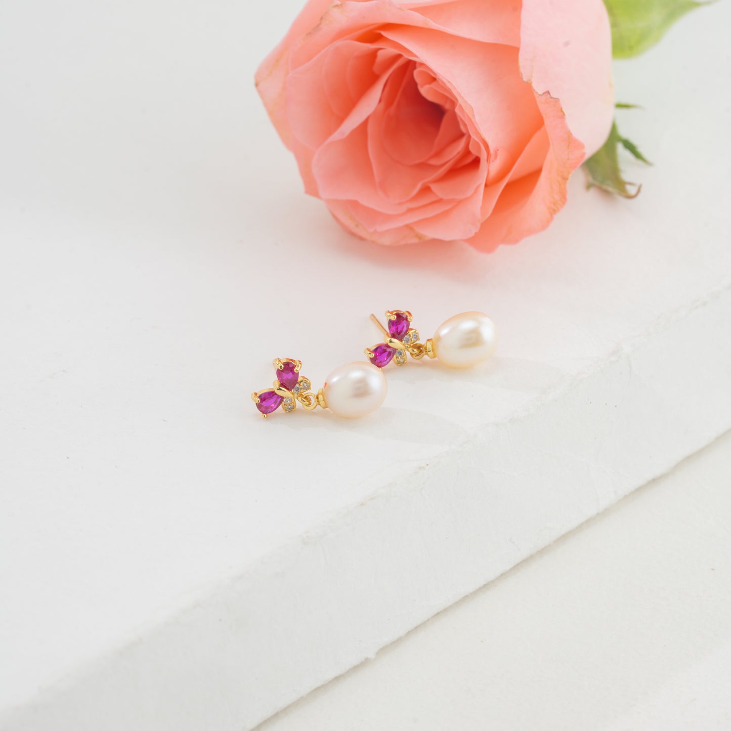 Glossy Red Stone Drop Hanging Freshwater Pearl Studs Earrings