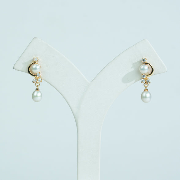 Classic White Drop Freshwater Pearl Hanging Studs Earrings