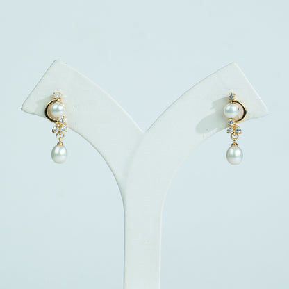 Classic White Drop Freshwater Pearl Hanging Studs Earrings