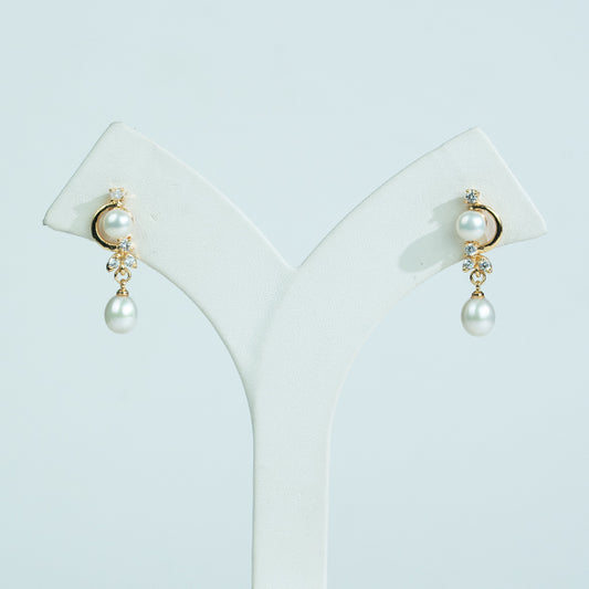 Classic White Drop Freshwater Pearl Hanging Studs Earrings