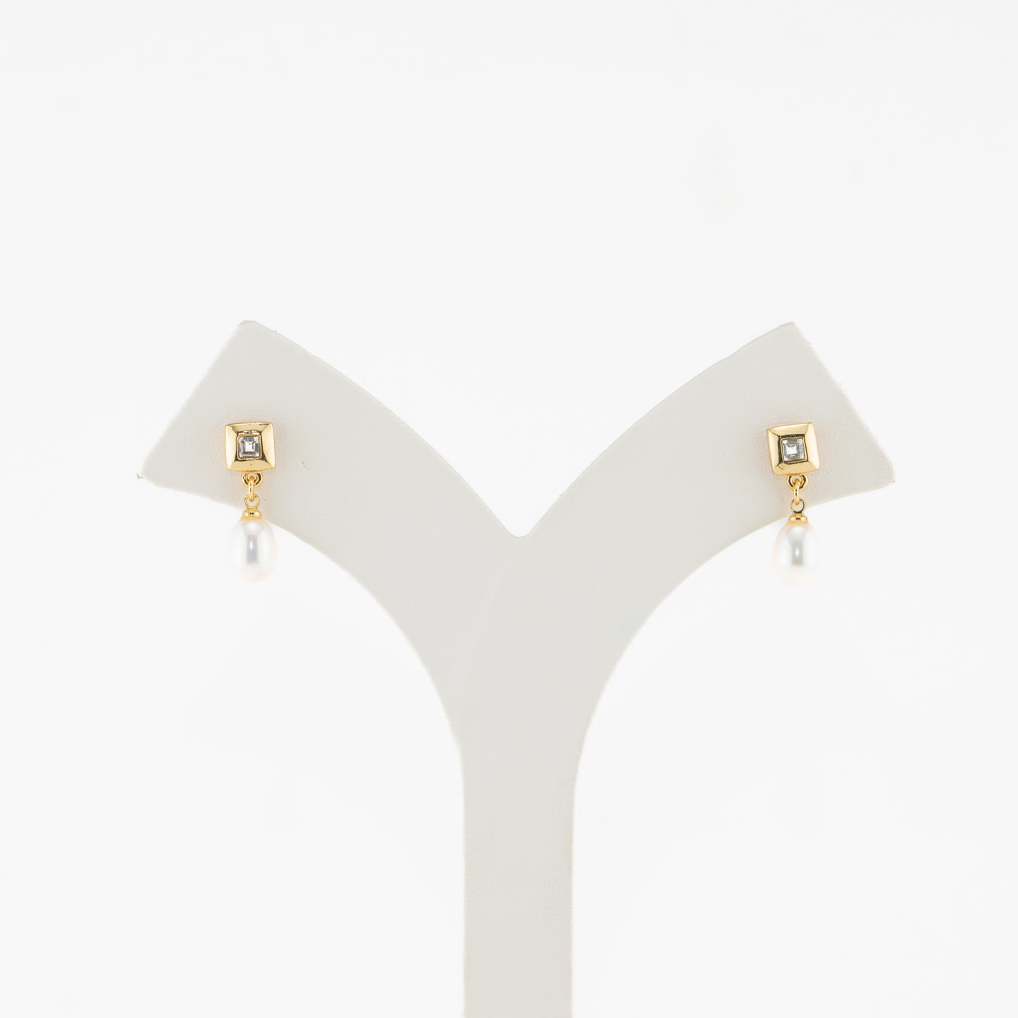 Attractive Drop Freshwater Pearl Stud Earrings