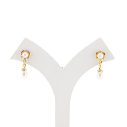 Exquisite White Drop Freshwater Pearl Stud Earrings