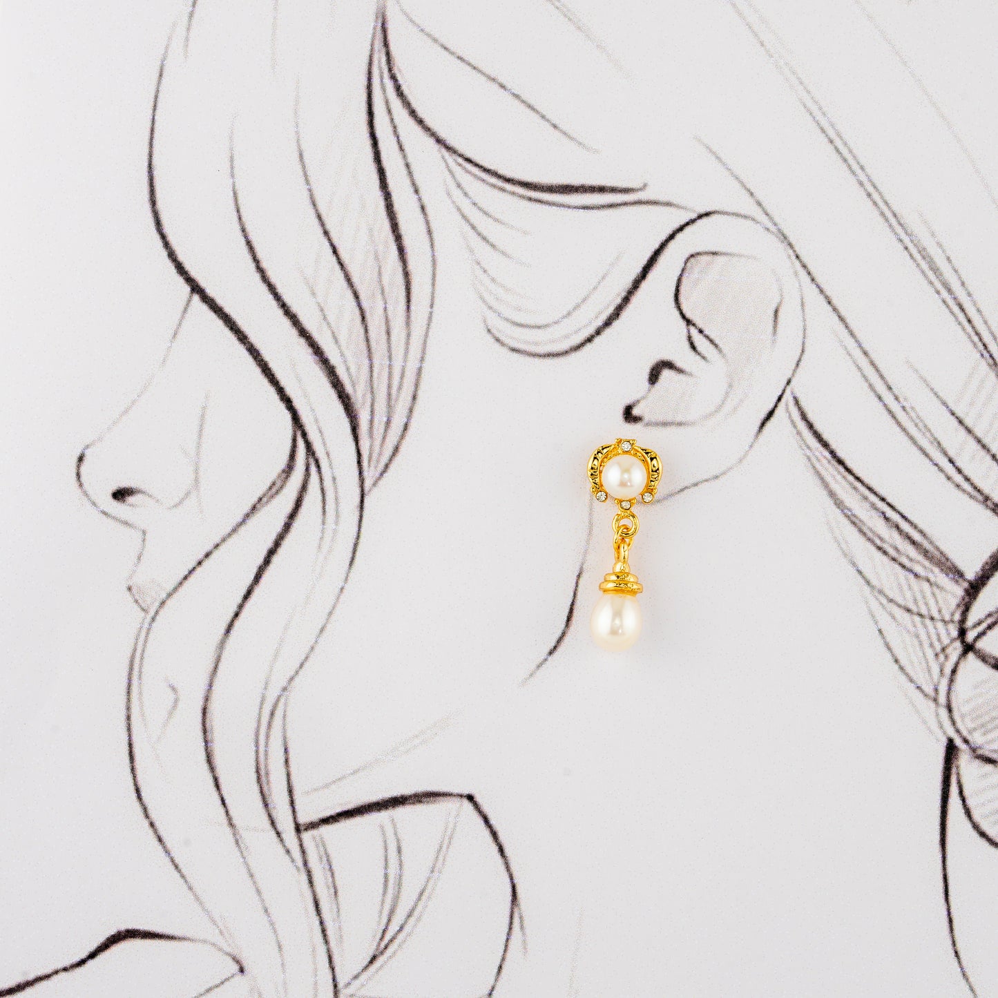 Exquisite White Drop Freshwater Pearl Stud Earrings