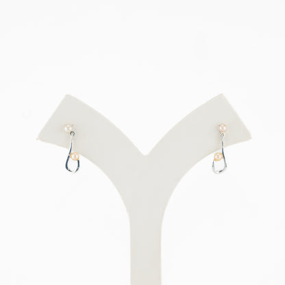 Stylish Pink Freshwater Pearl Stud Earrings