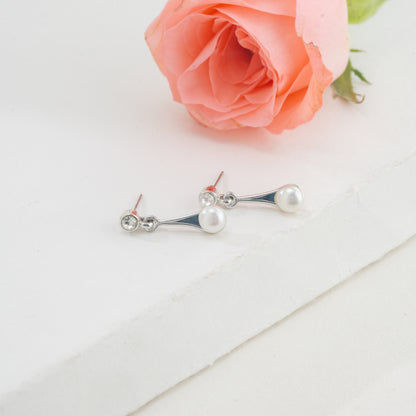 Pristine Freshwater Pearl Hanging Earrings