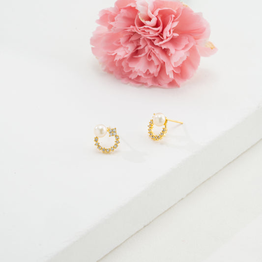 Cute White Stone Pearl Freshwater Stud Earrings