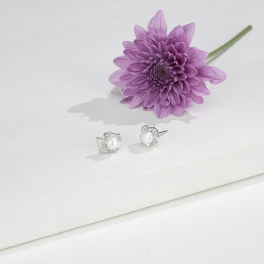 Luxury White Stone Freshwater Pearl Stud Earring