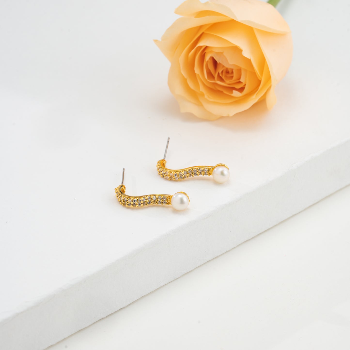 Regal White Stone Freshwater Pearl Studs Earrings