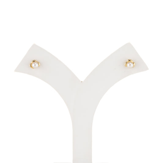 Dreamy White Freshwater Pearl Stud Earrings