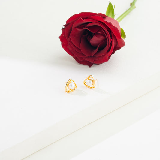 Artistic White Stone Freshwater Pearl Studs Earrings