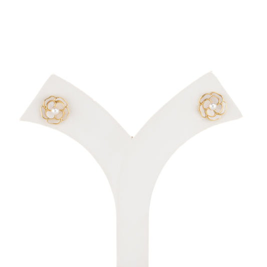 Floral White Freshwater Pearl Stud Earrings