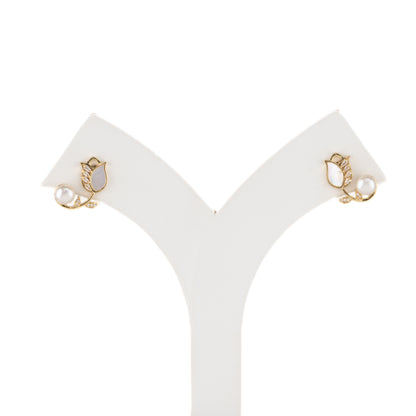 Floral White Freshwater Pearl Stud Earrings
