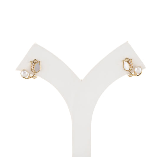 Floral White Freshwater Pearl Stud Earrings