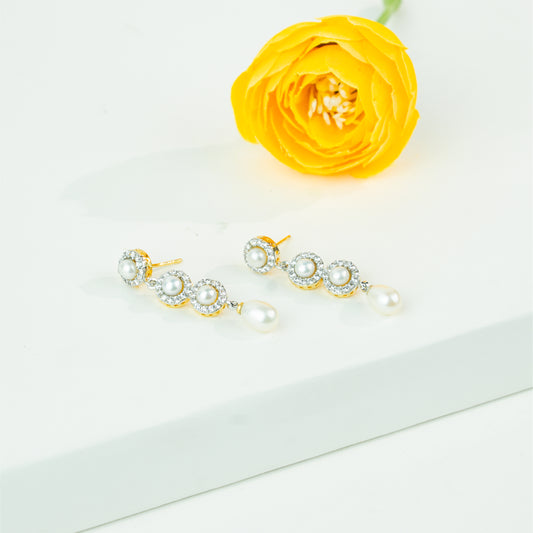 Pristine Freshwater Pearl Hanging Earrings