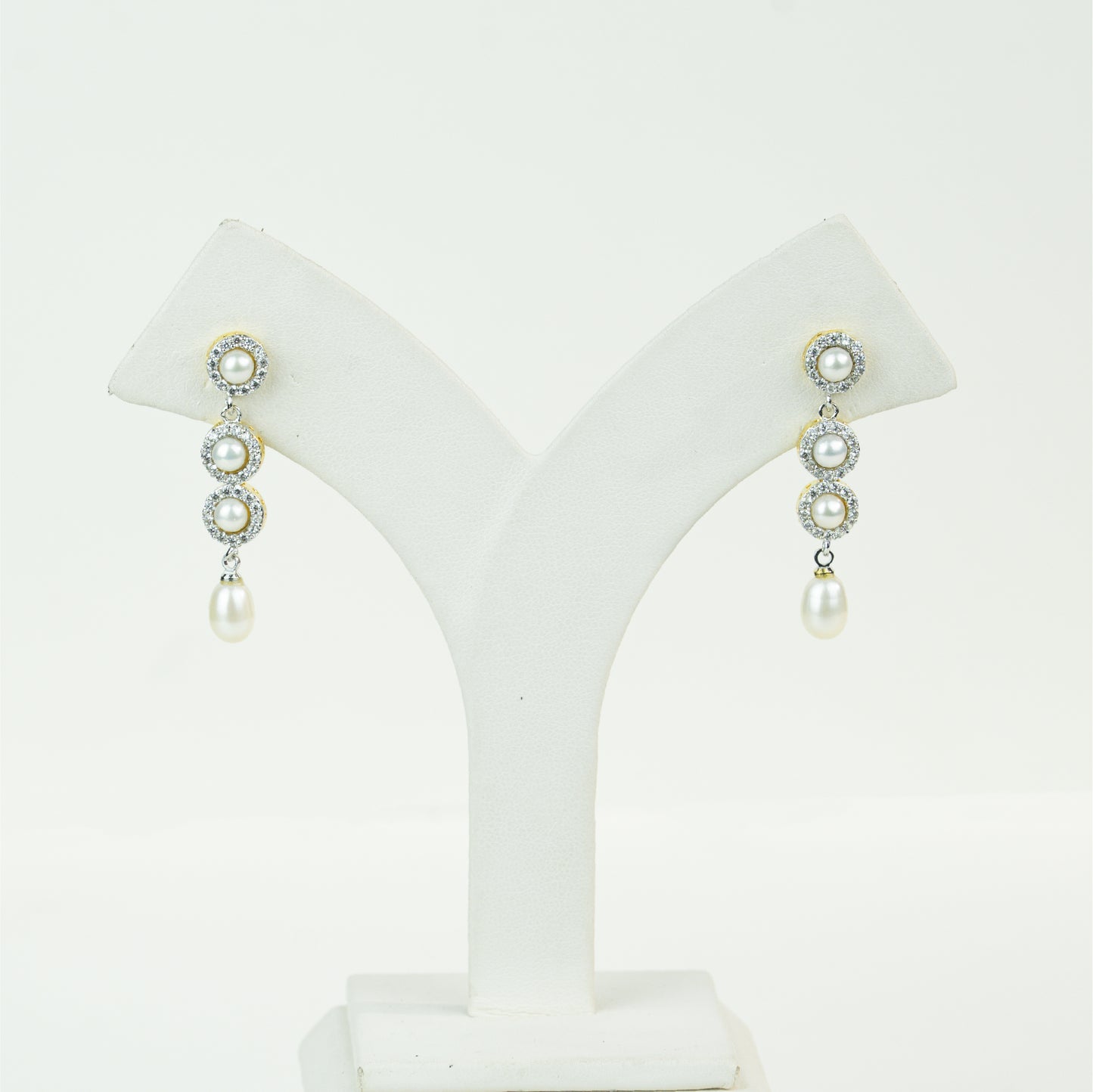 Pristine Freshwater Pearl Hanging Earrings
