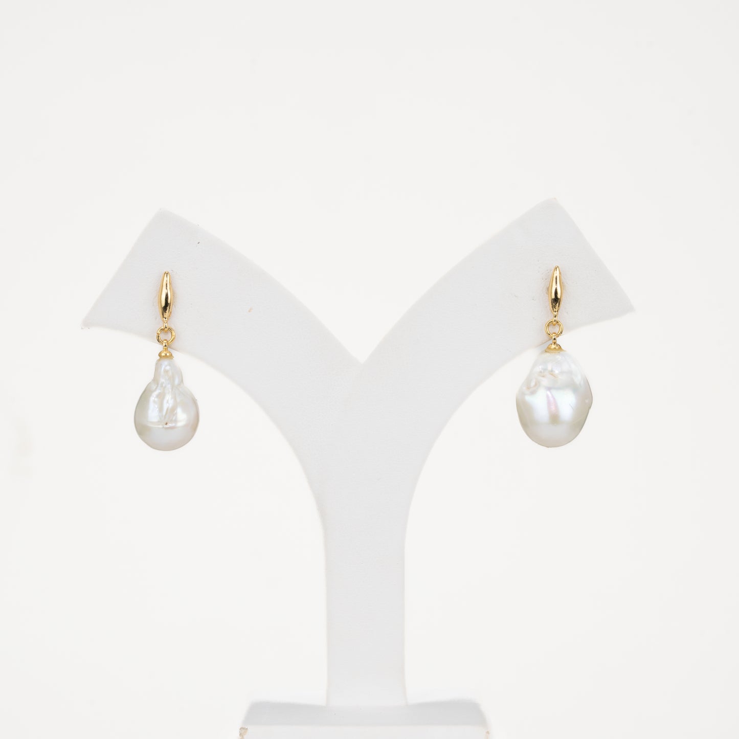 Baroque White  Freshwater Pearl Hanging Earrings