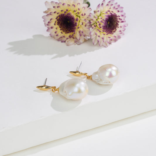 Baroque White  Freshwater Pearl Hanging Earrings