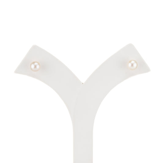 8.0-9.0mm White Round Freshwater Pearl Stud Earrings