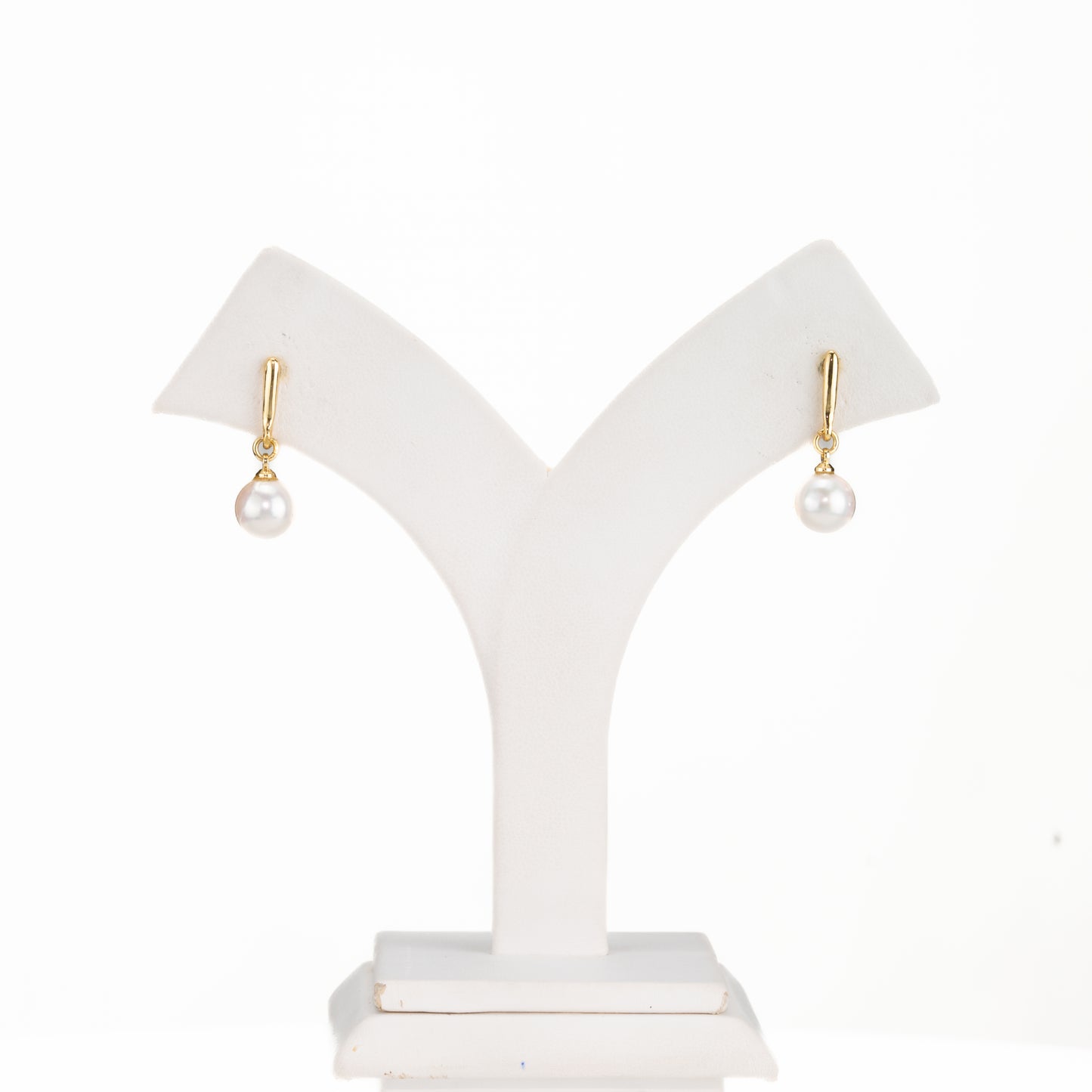 9.0-10.0mm White Round Akoya Saltwater Pearl Hanging Earring