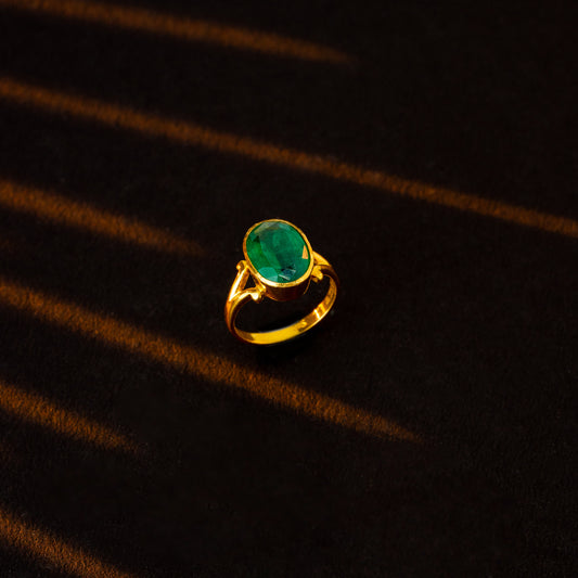 Emerald Gold Stone Ring