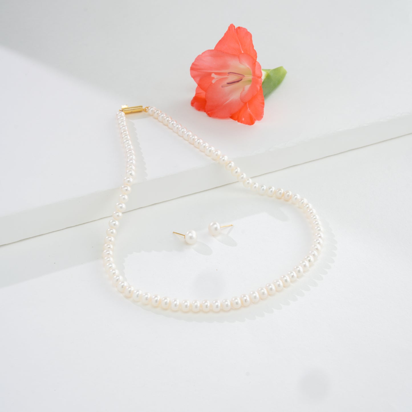 6.0-7.0mm White Near Round Freshwater Pearl Necklace Set - AA Quality