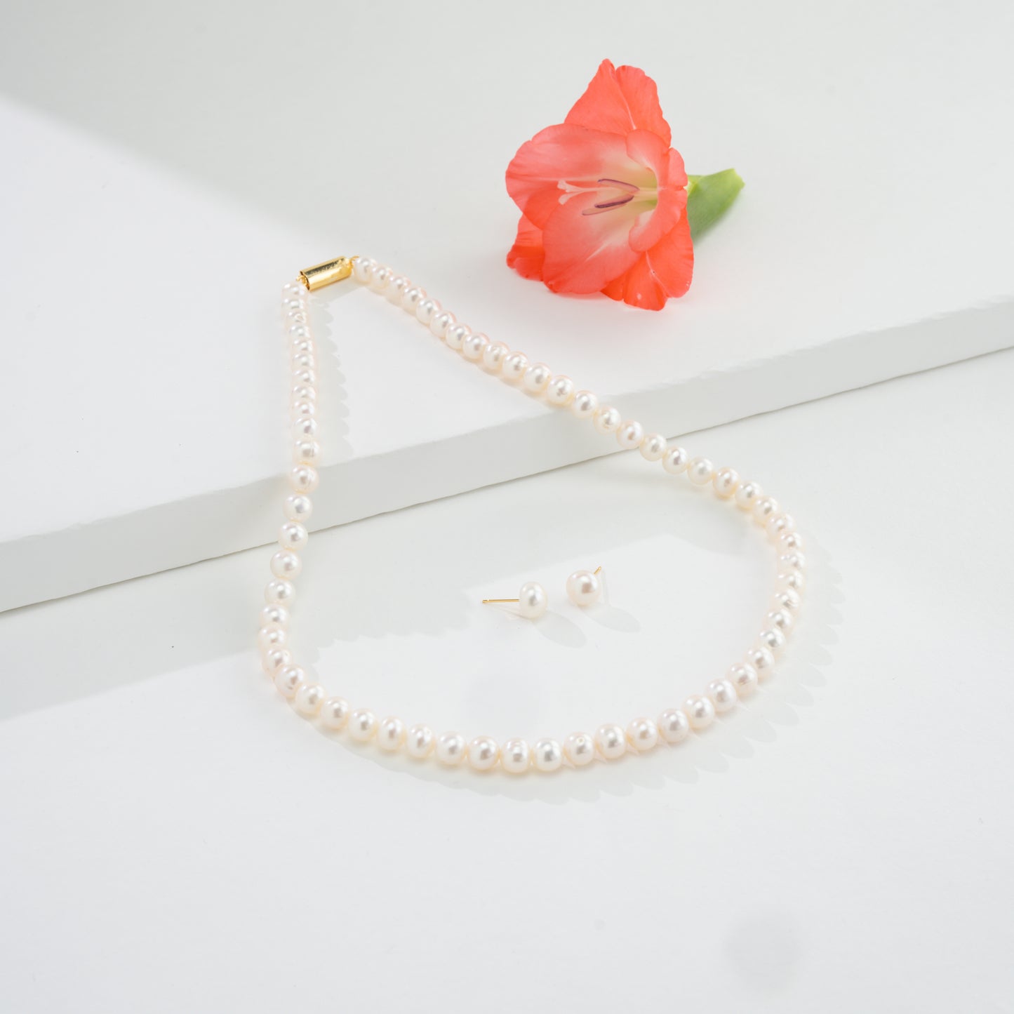 7.0-8.0mm White Near Round Freshwater Pearl Necklace Set - AA Quality