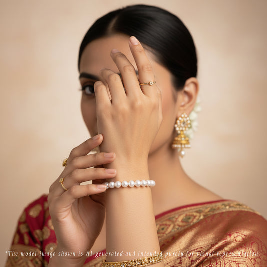 Grading White Round Akoya Saltwater Pearl Bracelet - AAA Quality