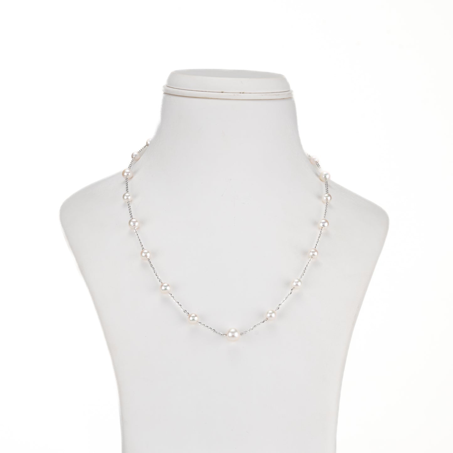 5.0-6.0mm Akoya Saltwater Pearl With 18K White Gold Chain -AAA Quality