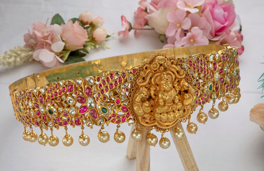 Artistically Crafted Waistbelt Gold Vadanam