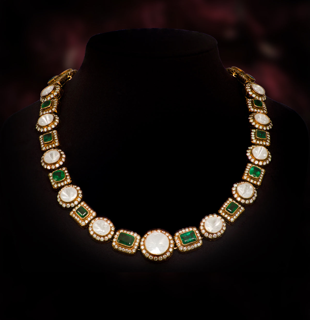 Stylish Emerald Polki Necklace