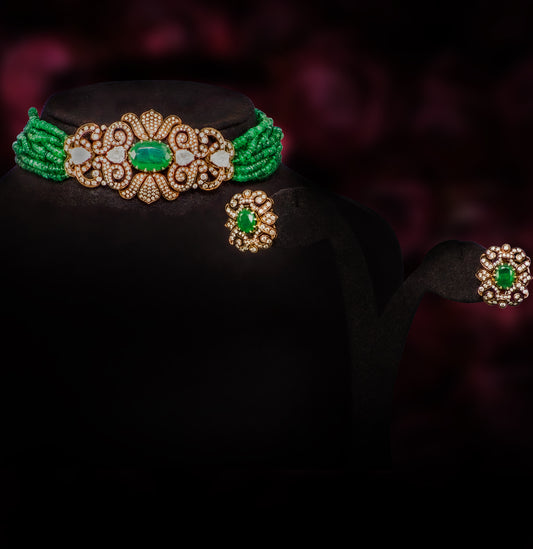 Fashionable Polki And Emerald Choker