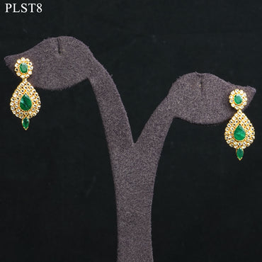 Enchanting Emerald and Polki Gold Necklace and Earring Set