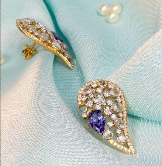 Distinctive Diamond Earring