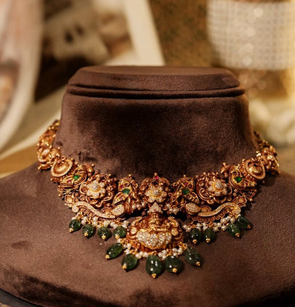 Charming Emerald Gold Choker