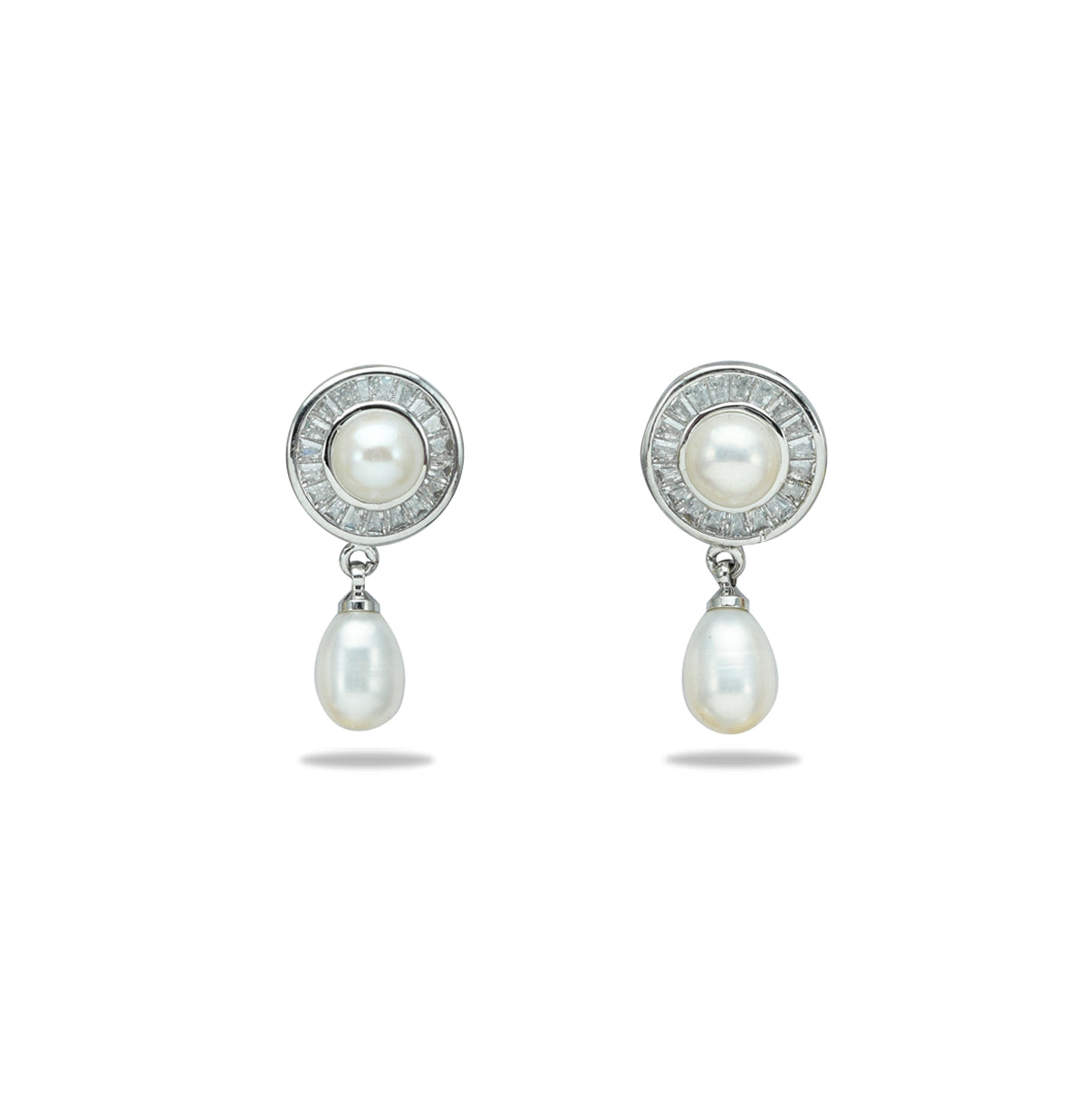 Seized White Freshwater Pearl Stud Earrings