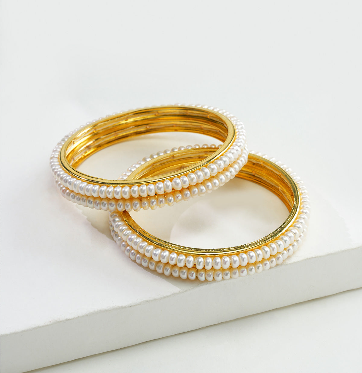 Casual White Freshwater Pearl Bangle