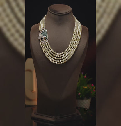 Geometric Pearl Diamond Necklace