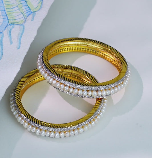 Precious WhiteStone Freshwater Pearl Bangle