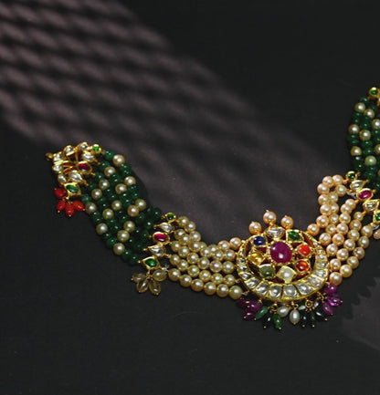 Exquisite Stone Pearls Choker