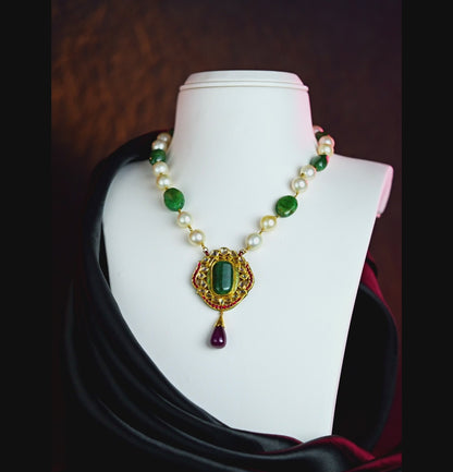 Eclectic Kundan Emerald Pearl Necklace