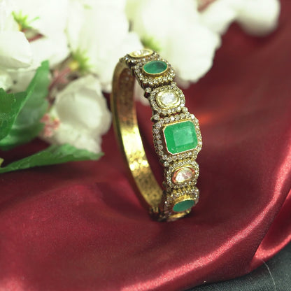 Elegant Emerald Polki Bangle