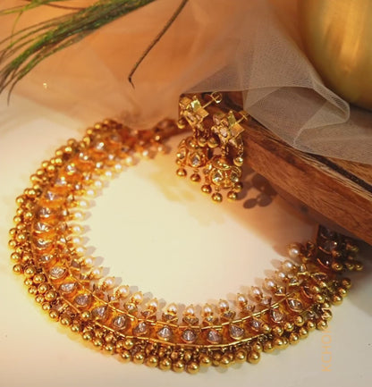 Delicate Gold Kundan Choker