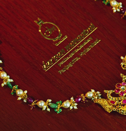 Exquisite Gold Stone Emerald Stone Necklace