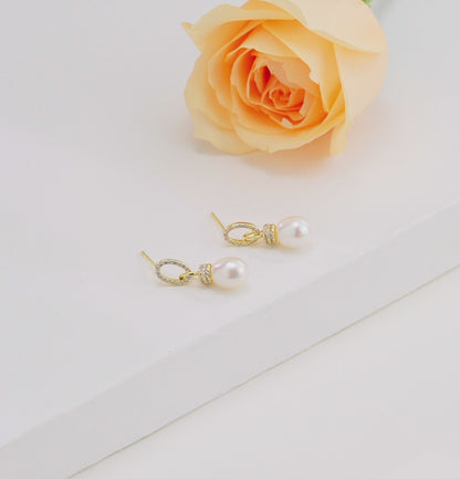 Classic White Drop Freshwater Pearl Hanging Studs Earrings