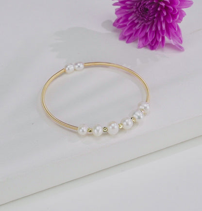 Sparkly White Near Round Freshwater Pearl Bracelet