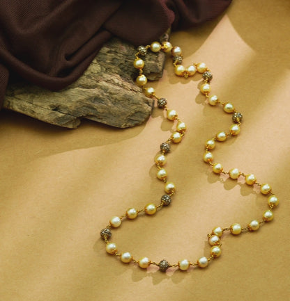 Lustrous Pearls Gold Taar Mala